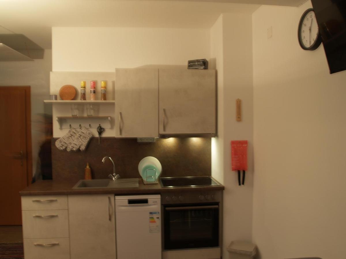 Lg Tiny Apartman Korneuburg Kültér fotó