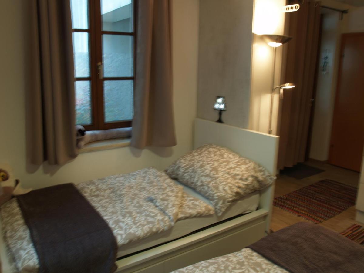 Lg Tiny Apartman Korneuburg Kültér fotó